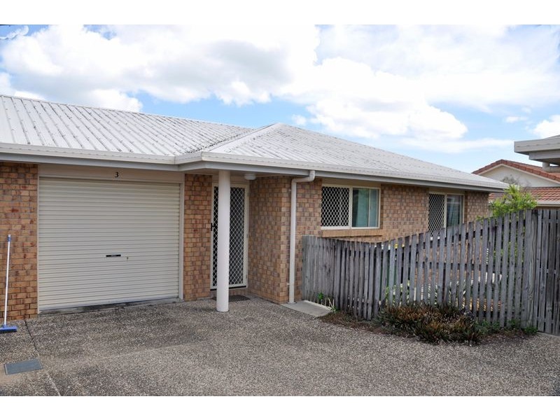 3/3 Ribbon Ct, Glenella QLD 4740