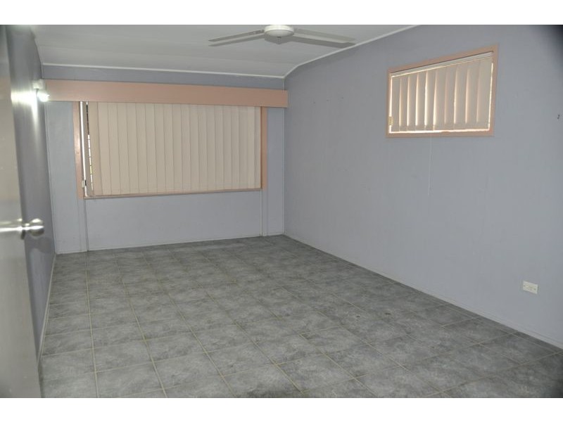 29 Coles Rd, Andergrove QLD 4740