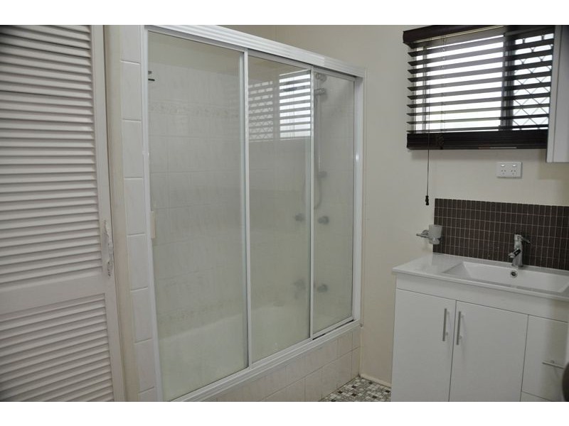 29 Coles Rd, Andergrove QLD 4740