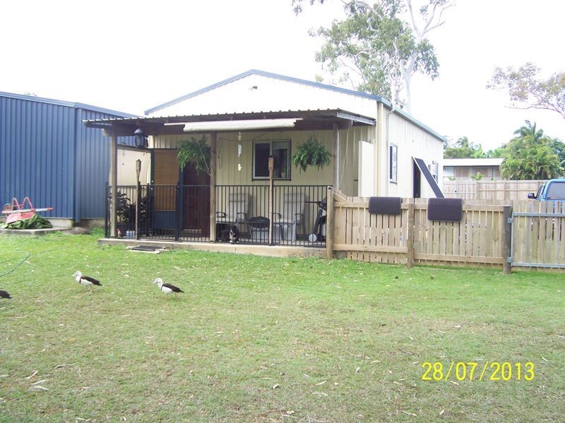 24 Murphy St, Seaforth QLD 4741
