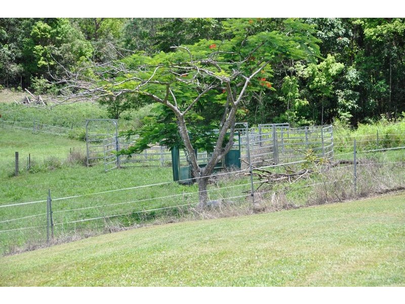 1914 Yakapari-seaforth Rd, Seaforth QLD 4741
