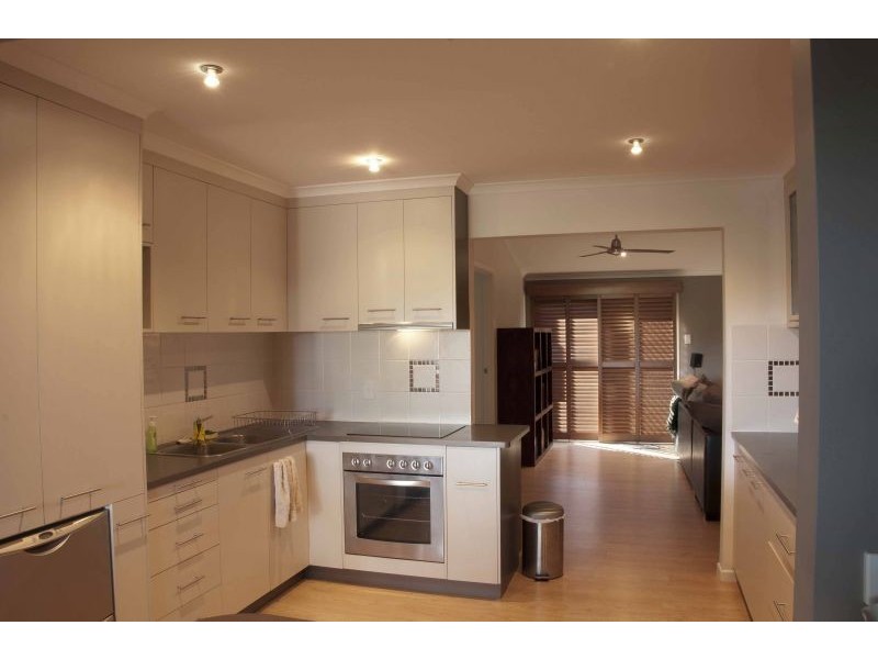 13 Saltwater St, Eimeo QLD 4740
