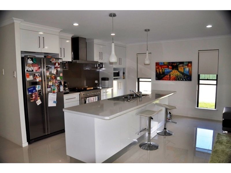 7 Bjelke Circuit, Rural View QLD 4740