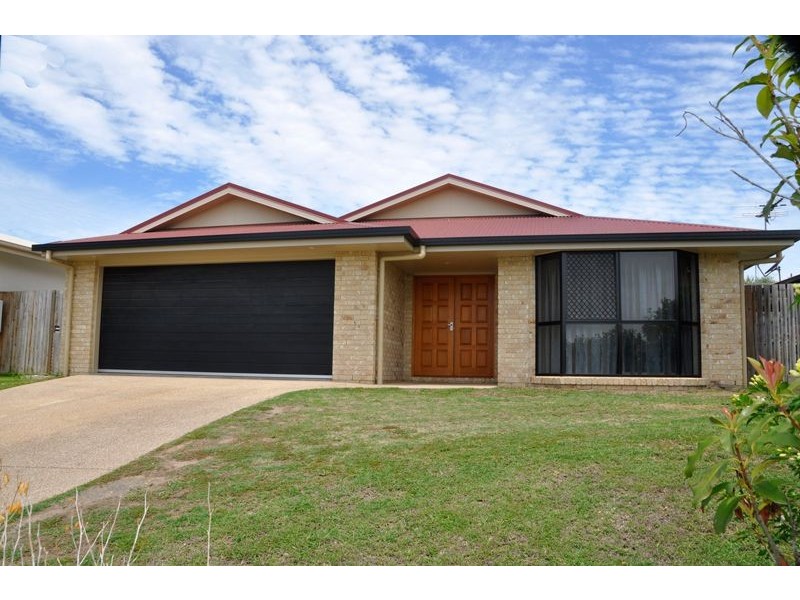 25 Townsend St, Bucasia QLD 4750