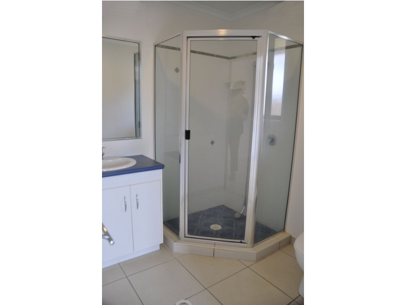 25 Townsend St, Bucasia QLD 4750
