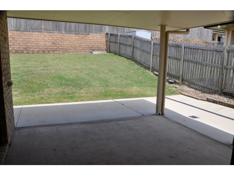 25 Townsend St, Bucasia QLD 4750
