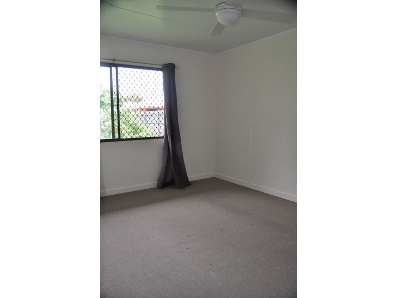 7 East St, Sarina QLD 4737
