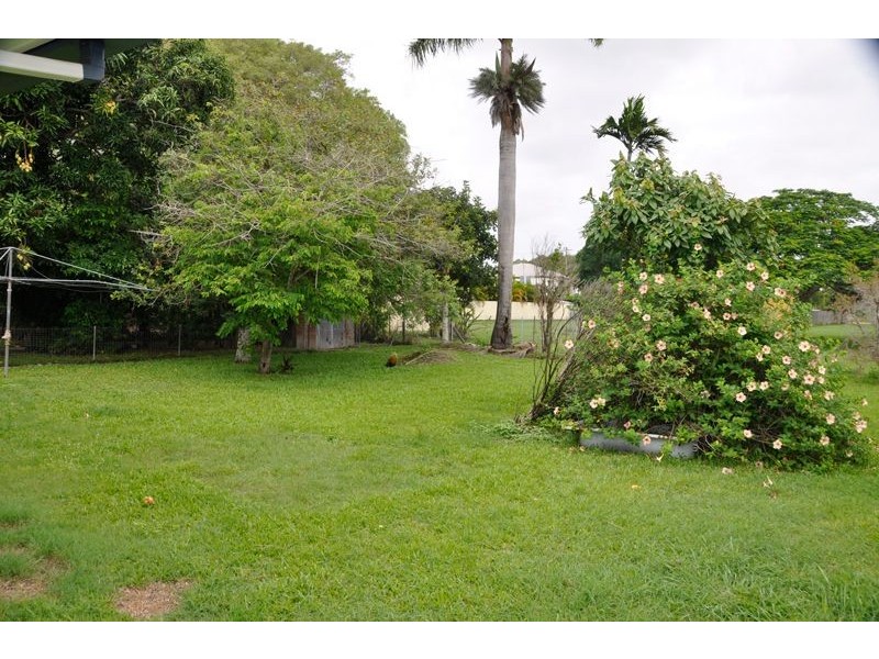 7 East St, Sarina QLD 4737