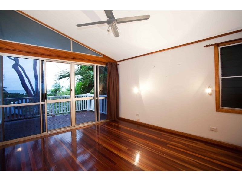 5 Mowlam St, Eimeo QLD 4740