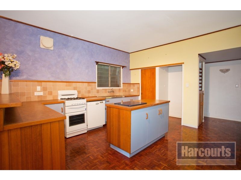 5 Mowlam St, Eimeo QLD 4740