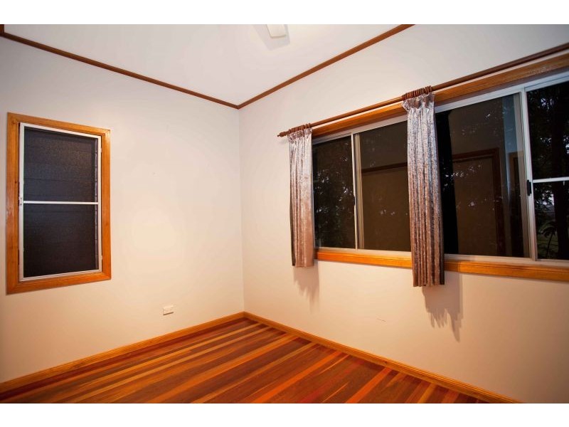 5 Mowlam St, Eimeo QLD 4740
