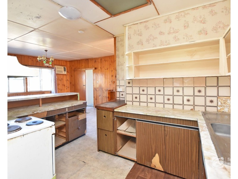 36 Leslie Street, Thangool QLD 4716