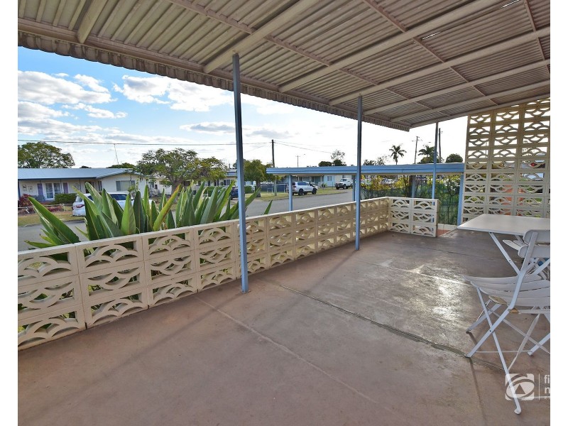 120 Kroombit Street, Biloela QLD 4715
