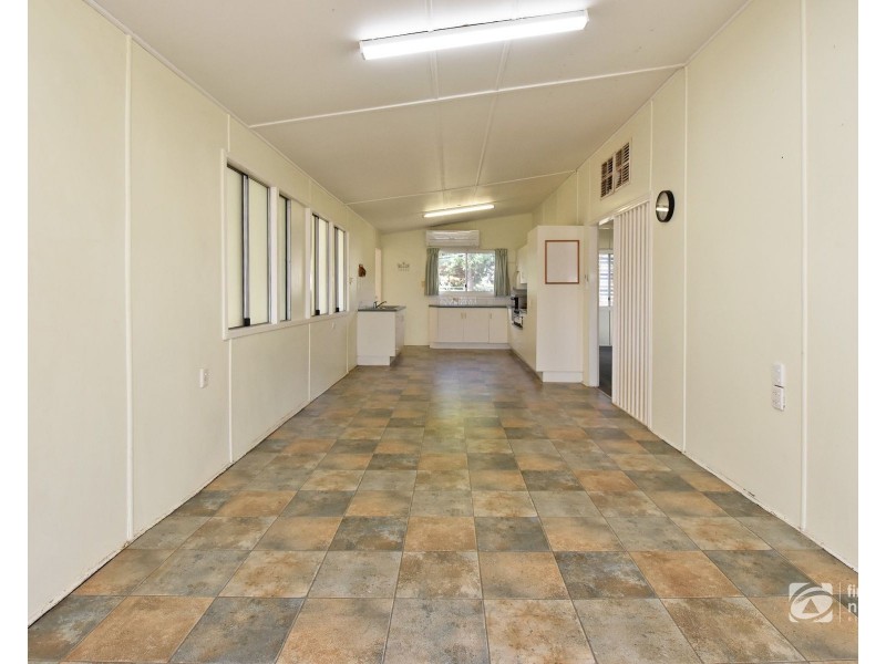 120 Kroombit Street, Biloela QLD 4715