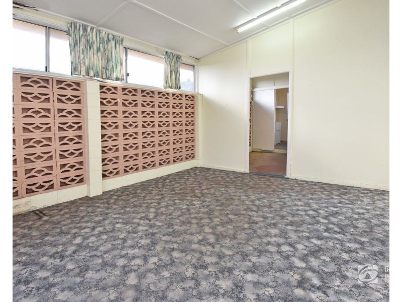 120 Kroombit Street, Biloela QLD 4715