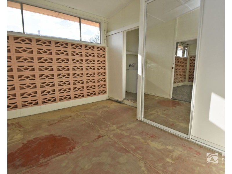 120 Kroombit Street, Biloela QLD 4715