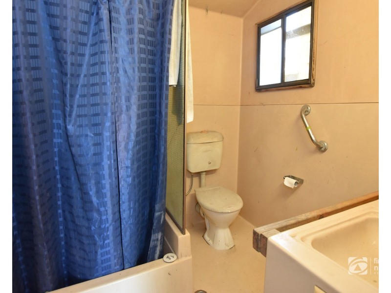 45 Bowen Street, Banana QLD 4702