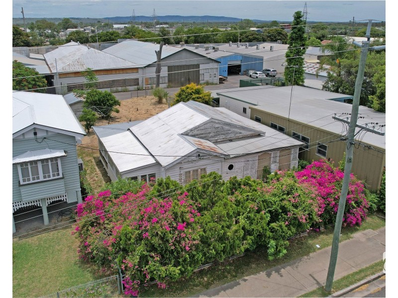 77 Kariboe Street, Biloela QLD 4715