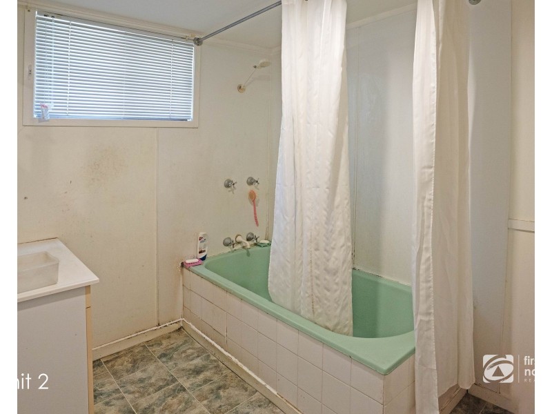 1 & 2/104 KARIBOE STREET, Biloela QLD 4715