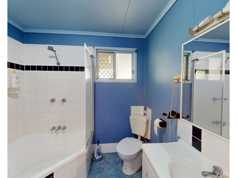 80 Kroombit Street, Biloela QLD 4715