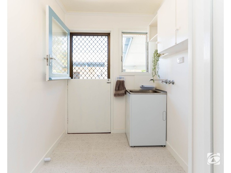 24 Dee Street, Biloela QLD 4715