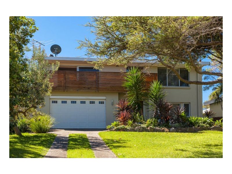 42 Arnott Crescent, Warriewood NSW 2102