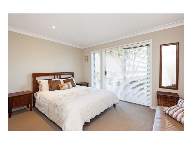 42 Arnott Crescent, Warriewood NSW 2102