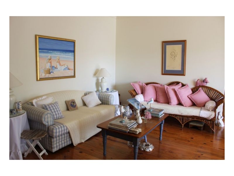 13 Kananook Avenue, Bayview NSW 2104