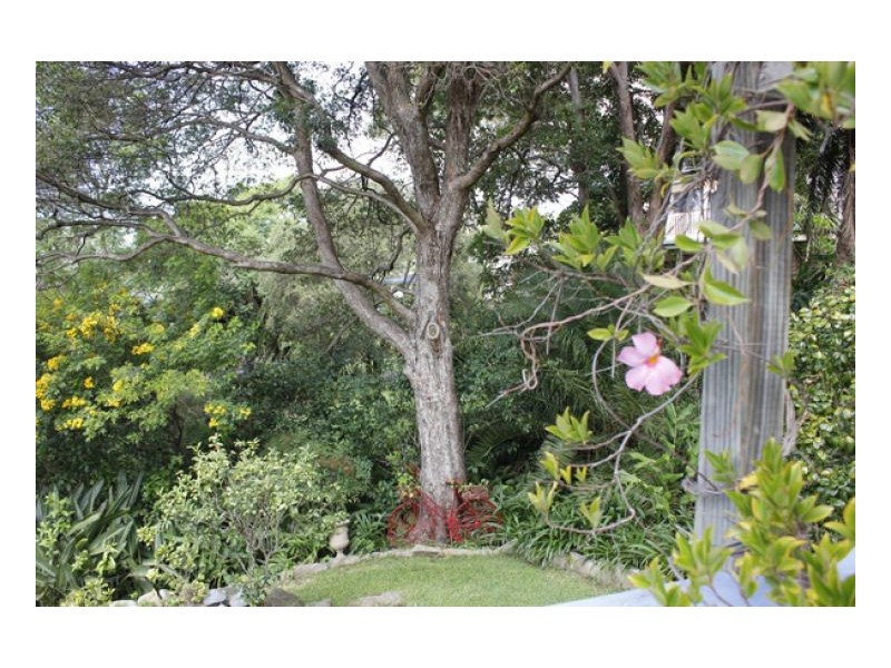 13 Kananook Avenue, Bayview NSW 2104