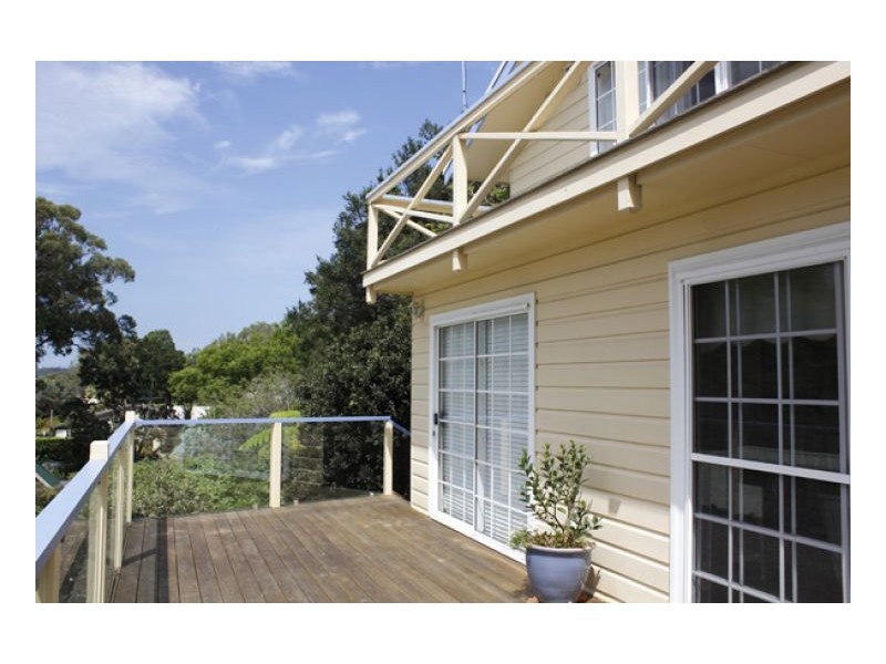 13 Kananook Avenue, Bayview NSW 2104