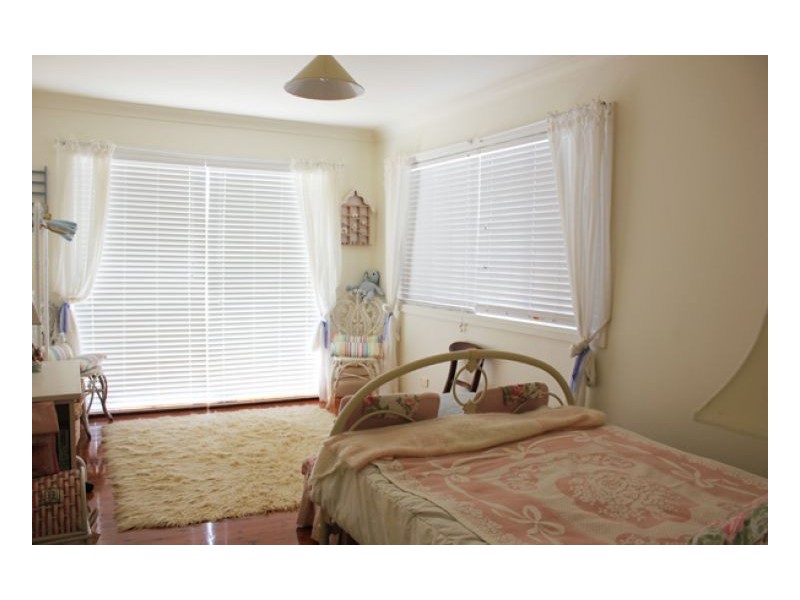 13 Kananook Avenue, Bayview NSW 2104