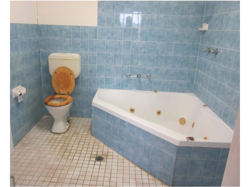 8 Hill Street, Warriewood NSW 2102