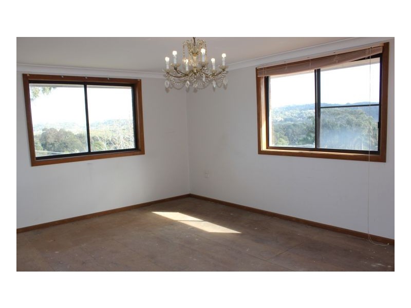 8 Hill Street, Warriewood NSW 2102