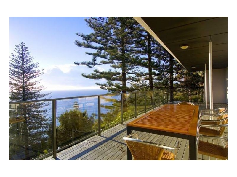 132 Whale Beach Road, Whale Beach NSW 2107