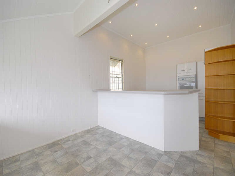 278 Flinders Parade, Sandgate QLD 4017