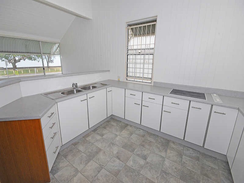 278 Flinders Parade, Sandgate QLD 4017