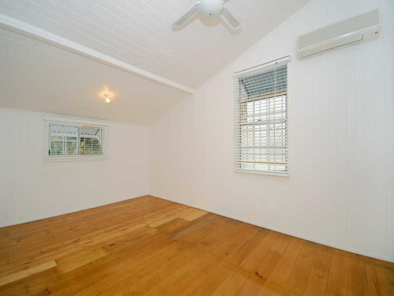 278 Flinders Parade, Sandgate QLD 4017