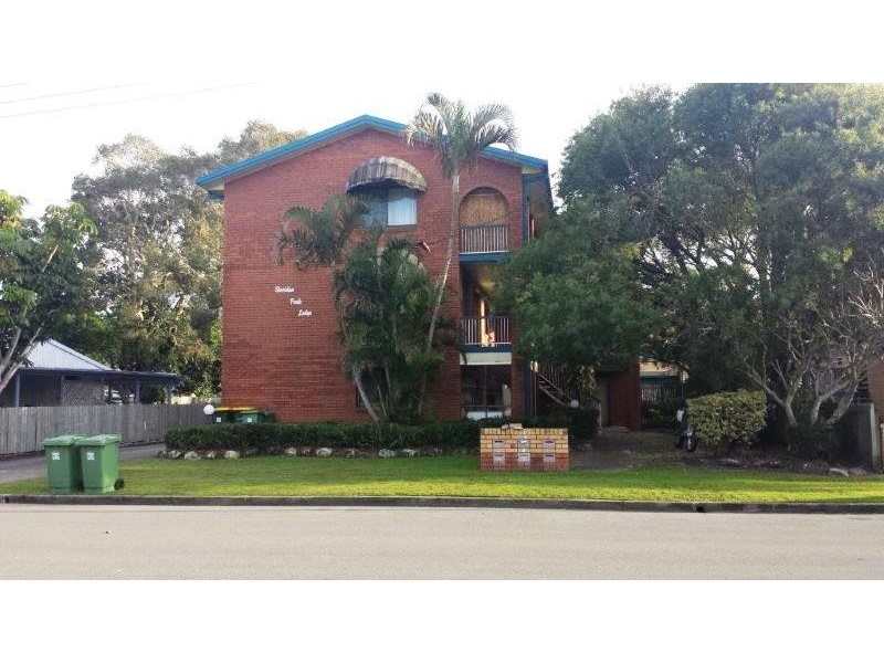 2/7 Hall Avenue, Bongaree QLD 4507