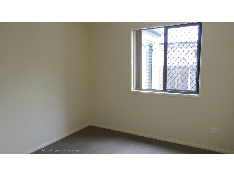 11 Adam Court, Kallangur QLD 4503