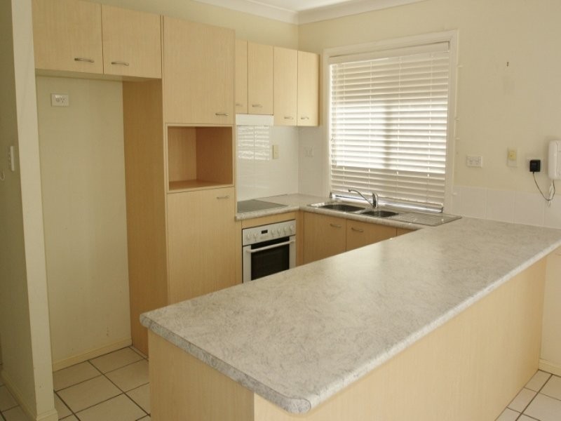 3/10 Portwood Street, Redcliffe QLD 4020