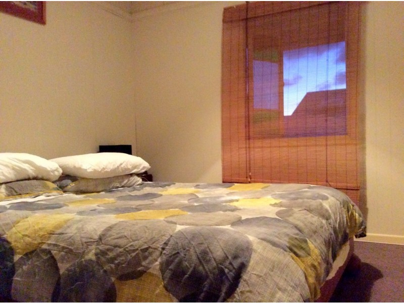 24 Todd Street, Shorncliffe QLD 4017