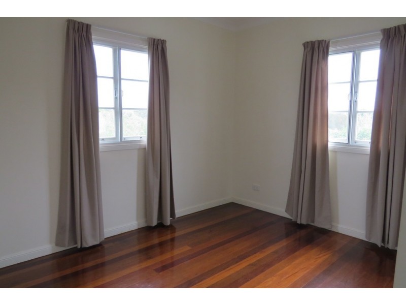 23 Barton Street, Sandgate QLD 4017