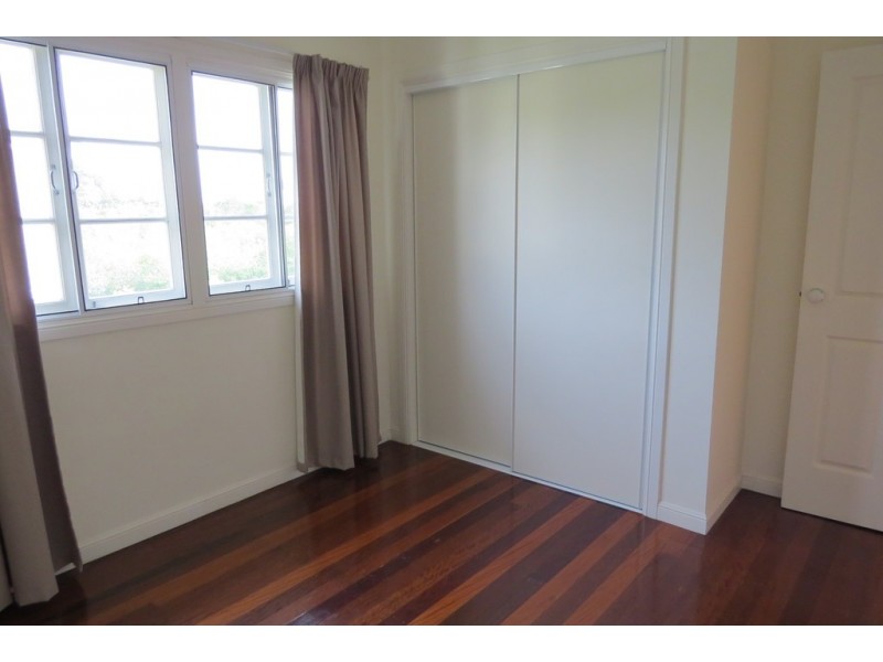 23 Barton Street, Sandgate QLD 4017