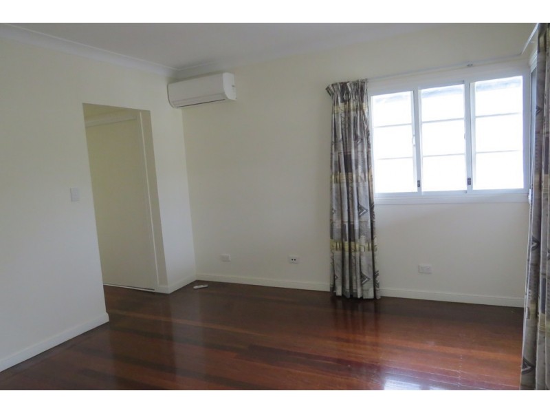 23 Barton Street, Sandgate QLD 4017