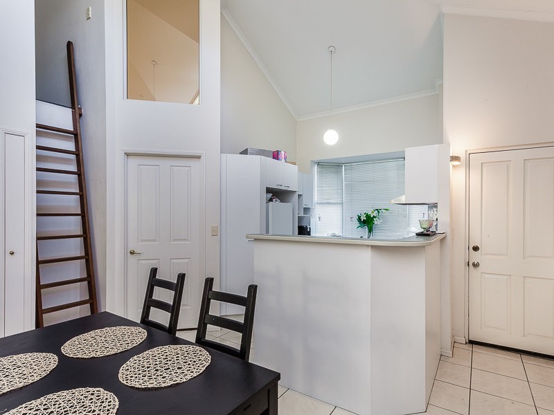 19/22 York Street, Indooroopilly QLD 4068