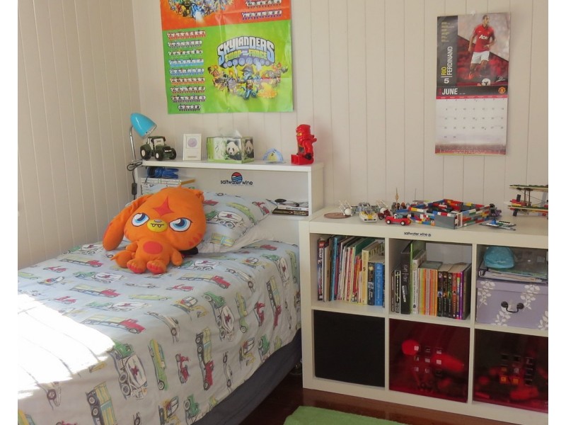 84 Palm Avenue, Shorncliffe QLD 4017