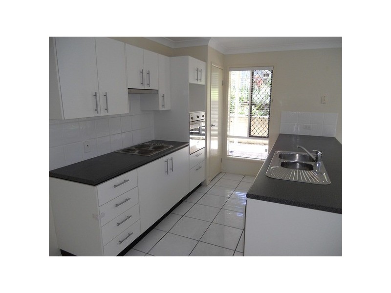 41 Connaught Street, Sandgate QLD 4017