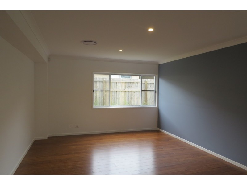 8 Aston Close, Brighton QLD 4017