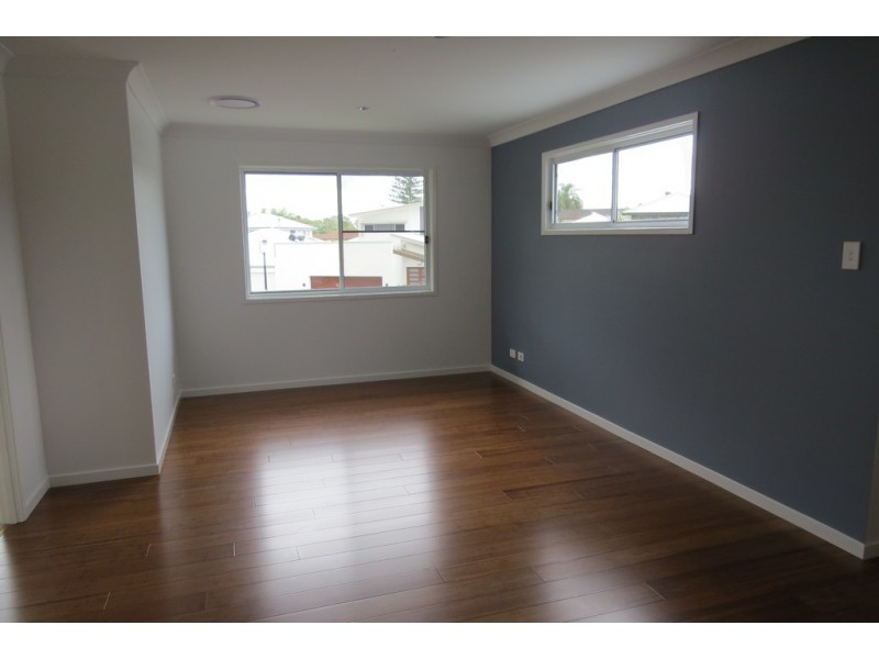 8 Aston Close, Brighton QLD 4017