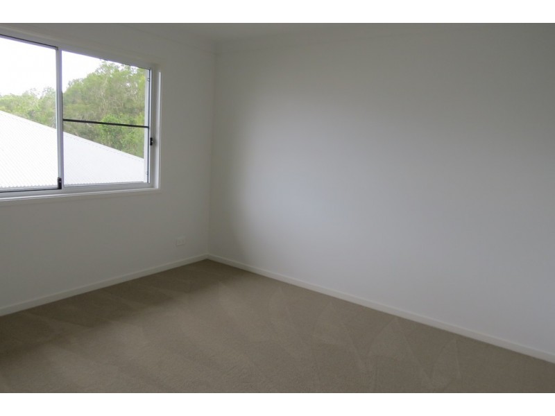 8 Aston Close, Brighton QLD 4017